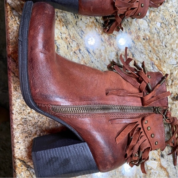 A.S.98 Sexy Boho Bootie W/Fringe & Antique Hardware  Size 39 Euro Size 8 US - Picture 6 of 8